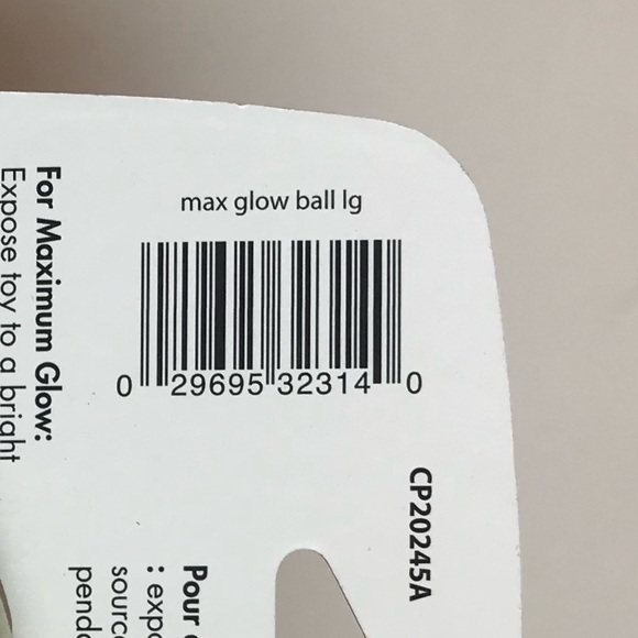 CHUCKIT MAX GLOW DOG BALL. 3” Diameter, Size Large. - Picture 5 of 5